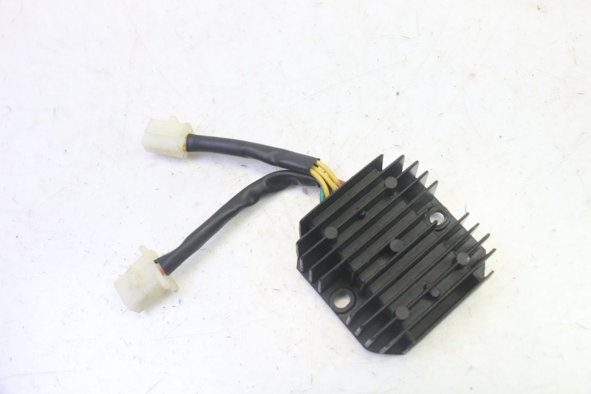 photo de REGULADOR DE CARGA SYM FIDDLE 3 III 125 (2014 - 2020) - Vista principal