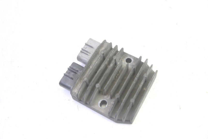 photo de REGULADOR DE CARGA YAMAHA FJR ABS 1300 (2006 - 2012) - Estado de la superficie y material