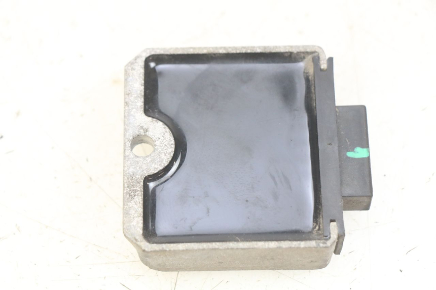 photo de REGULADOR DE CARGA PIAGGIO FLY 4T 50 (2013 - 2017)