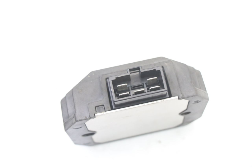 photo de REGULADOR YAMAHA FZ6 FAZER S2 600 (2007 - 2011)