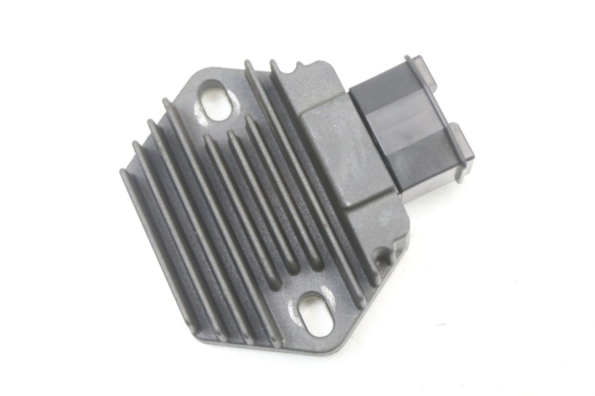 photo de REGULADOR DE CARGA HONDA FES PANTHEON 2T 125 (1998 - 2002)