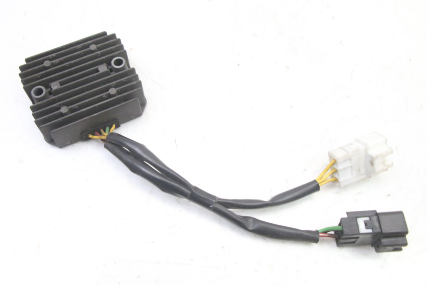 photo de REGULADOR DE CARGA HONDA FES S-WING SWING ABS 125 (2007 - 2015)