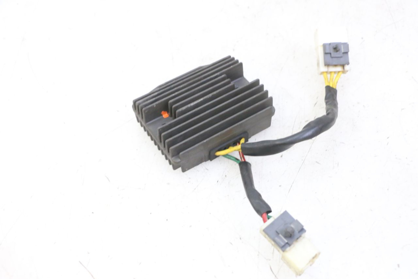 photo de REGULADOR PIAGGIO IE MP3 YOURBAN 300 (2011 - 2016)