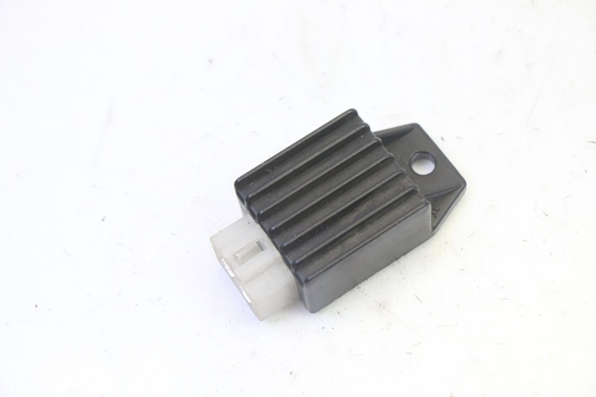 photo de REGULADOR DE CARGA PEUGEOT KISBEE 2T 50 (2010 - 2017)