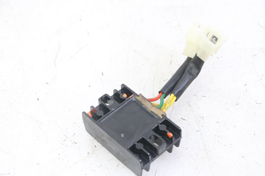 photo de REGULADOR DE CARGA PEUGEOT KISBEE 4T 50 (2018 - 2022)