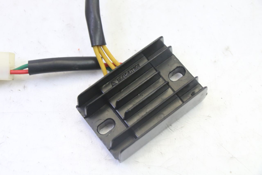 photo de REGULADOR DE CARGA PEUGEOT KISBEE 4T 50 (2018 - 2022)