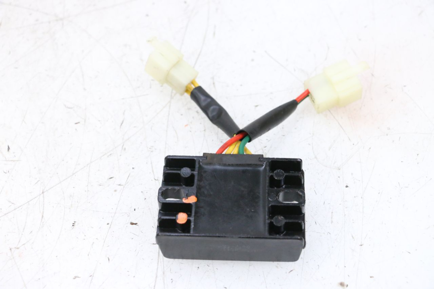 photo de REGULADOR DE CARGA PEUGEOT KISBEE 4T 50 (2018 - 2022) - Vista general del producto