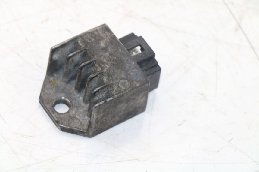 photo de REGULADOR DE CARGA PEUGEOT LUDIX 50 (2008 - 2017)