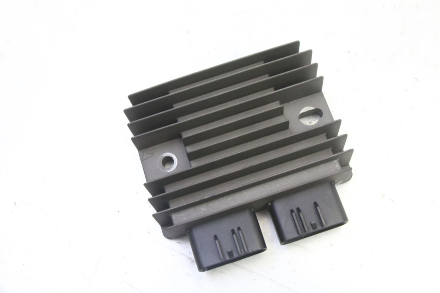 photo de REGULADOR PIAGGIO MP3 HPE 310 (2024 - 2025)