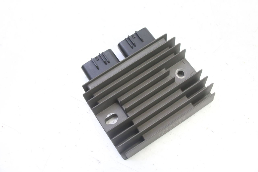 photo de REGULADOR PIAGGIO MP3 HPE 310 (2024 - 2025)