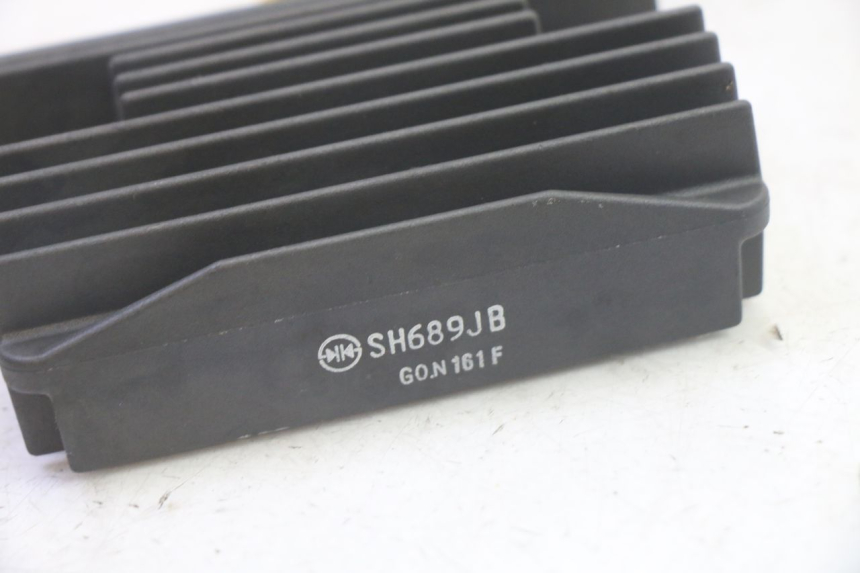 photo de REGULADOR DE CARGA PIAGGIO MP3 LT 400 (2007 - 2012) - Zoom estado de uso