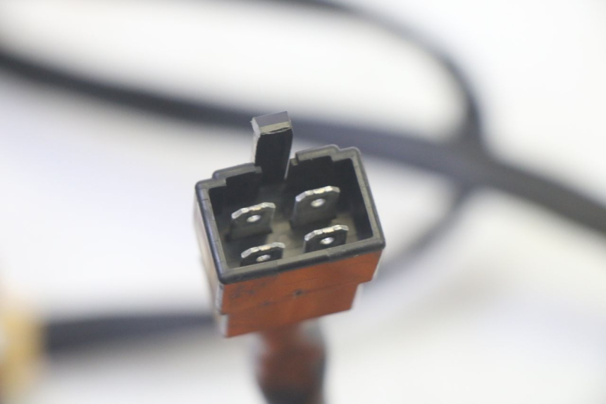 photo de REGULADOR DE CARGA PIAGGIO MP3 LT 400 (2007 - 2012) - Estado de la superficie y material