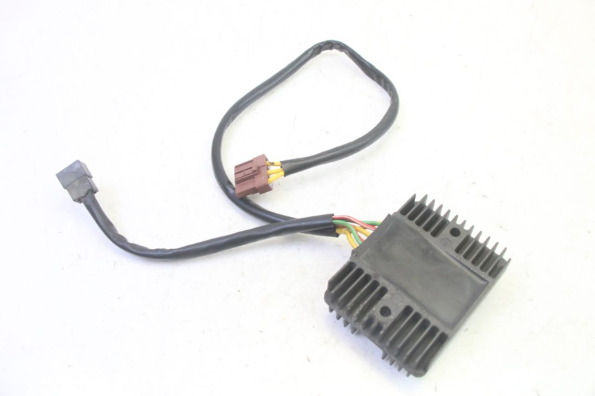 photo de REGULADOR DE CARGA PIAGGIO MP3 RL 250 (2007 - 2010) - Vista general del producto