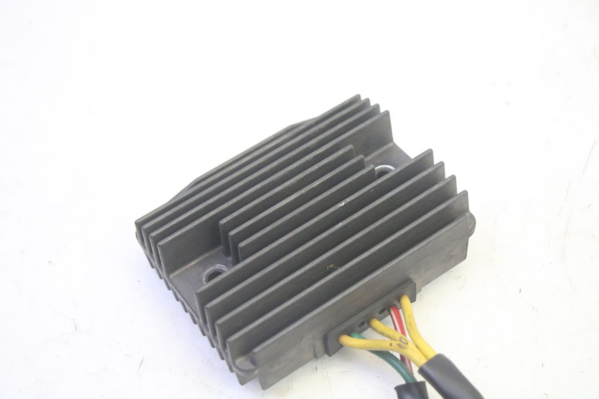 photo de REGULADOR PIAGGIO MP3 500 (2016 - 2018) - Otra perspectiva