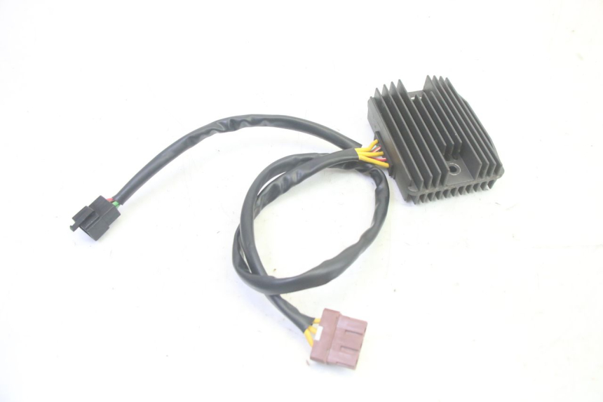 photo de REGULADOR DE CARGA PIAGGIO MP3 RL 250 (2007 - 2010) - Zoom estado de uso