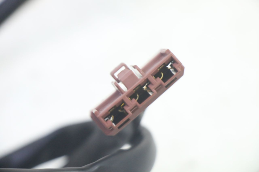 photo de REGULADOR DE CARGA PIAGGIO MP3 RL 250 (2007 - 2010) - Detalles de los puntos de fijación