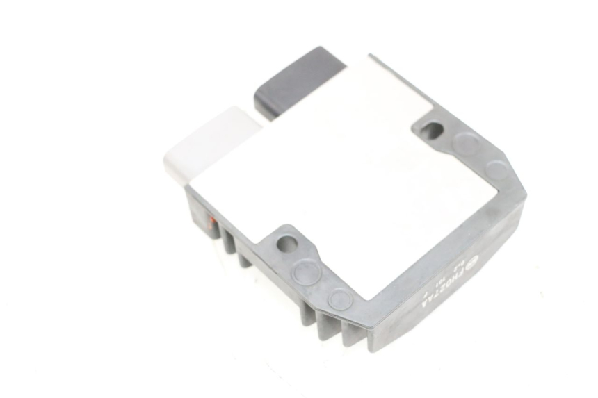 photo de REGULADOR YAMAHA MT-07 MT07 ABS 700 (2018 - 2020) - Otra perspectiva