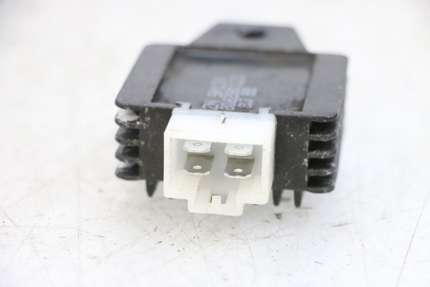 photo de REGULADOR JM MOTORS OLDIES GT 4T 50 (2018 - 2025) - Detalle de la pieza