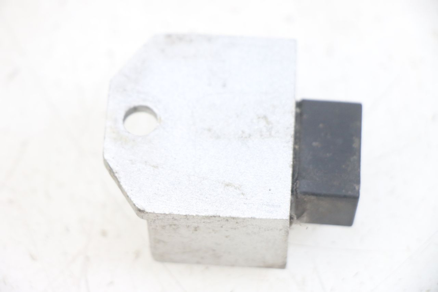 photo de REGULADOR DE CARGA PEUGEOT KISBEE 4T 50 (2010 - 2017)