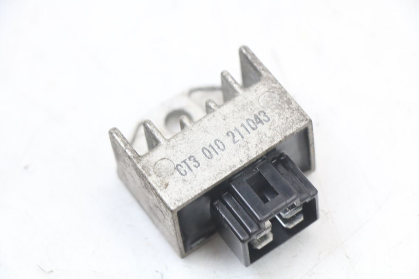 photo de REGULADOR DE CARGA PEUGEOT KISBEE 4T 50 (2010 - 2017)