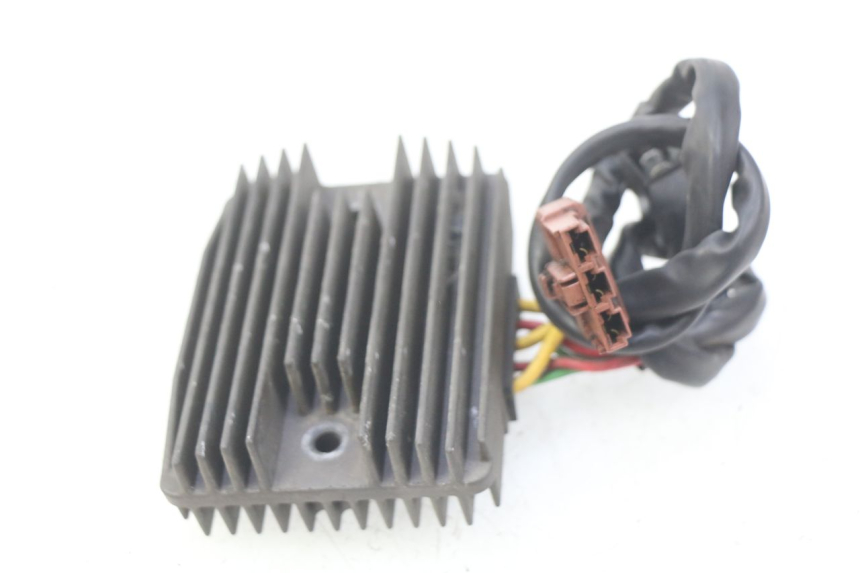 photo de REGULADOR DE CARGA PEUGEOT SATELIS COMPRESSOR K15 125 (2006 - 2009)