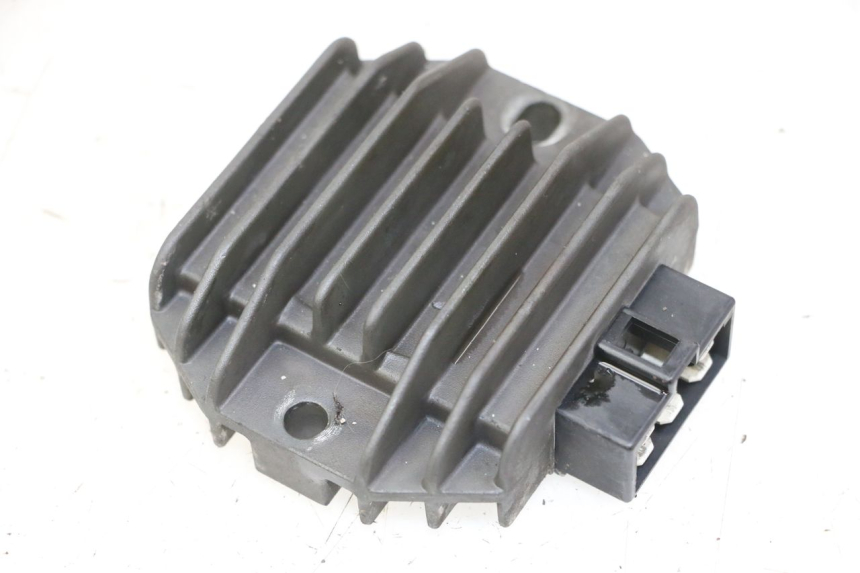 photo de REGULADOR PIAGGIO VESPA GRANTURISMO 200 (2004 - 2005)