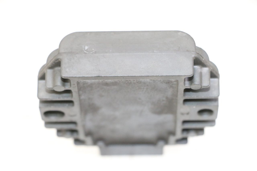 photo de REGULADOR PIAGGIO VESPA LX 150 (2005 - 2013)
