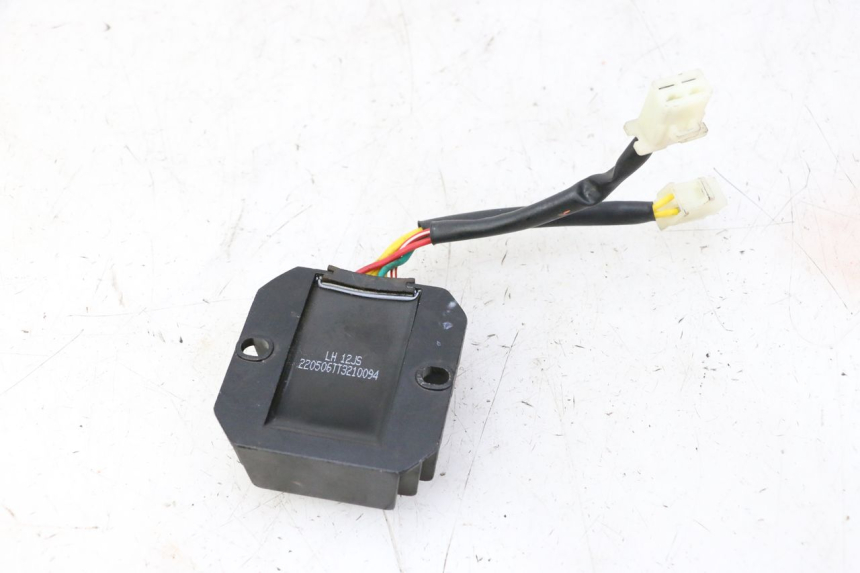 photo de REGULADOR MAG POWER R-STREET 50 (2016 - 2025)