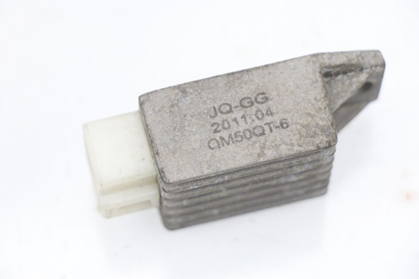 photo de REGULADOR RAZZO XENON 4T 50 (2008 - 2012)