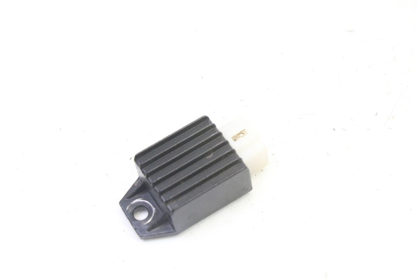 photo de REGULADOR DE CARGA APOLLO RFZ 150