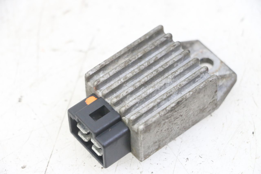 photo de REGULADOR PEUGEOT SPEEDFIGHT 2 LC 50 (2000 - 2009)