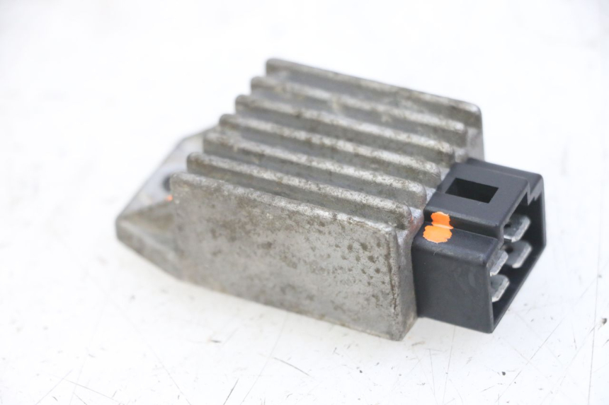 photo de REGULADOR PEUGEOT SPEEDFIGHT 2 LC 50 (2000 - 2009)
