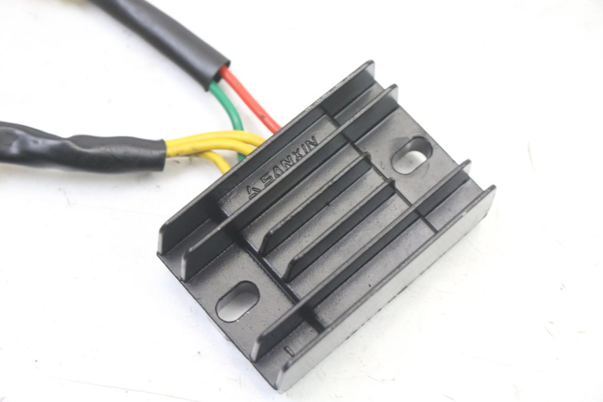 photo de REGULADOR PEUGEOT STREETZONE I 2T 50 (2018 - 2020)