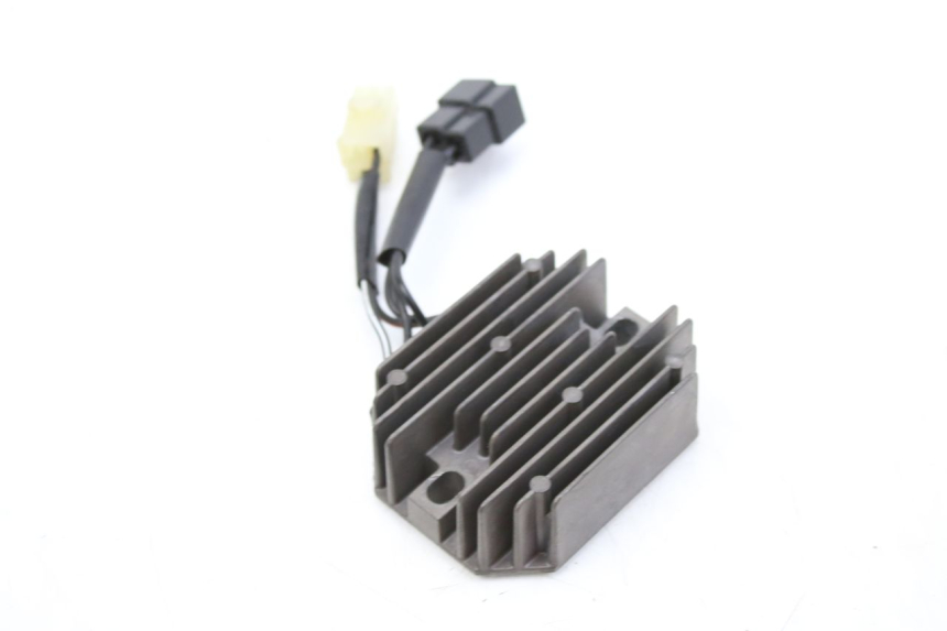 photo de REGULADOR SUZUKI SV S 650 (1999 - 2002)