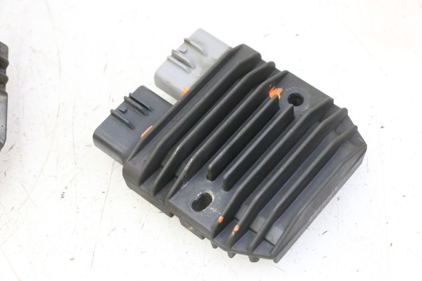 photo de REGULADOR DE CARGA YAMAHA TDM ABS 900 (2002 - 2014)