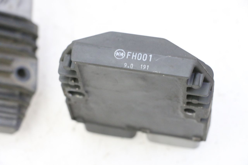 photo de REGULADOR DE CARGA YAMAHA TDM ABS 900 (2002 - 2014)