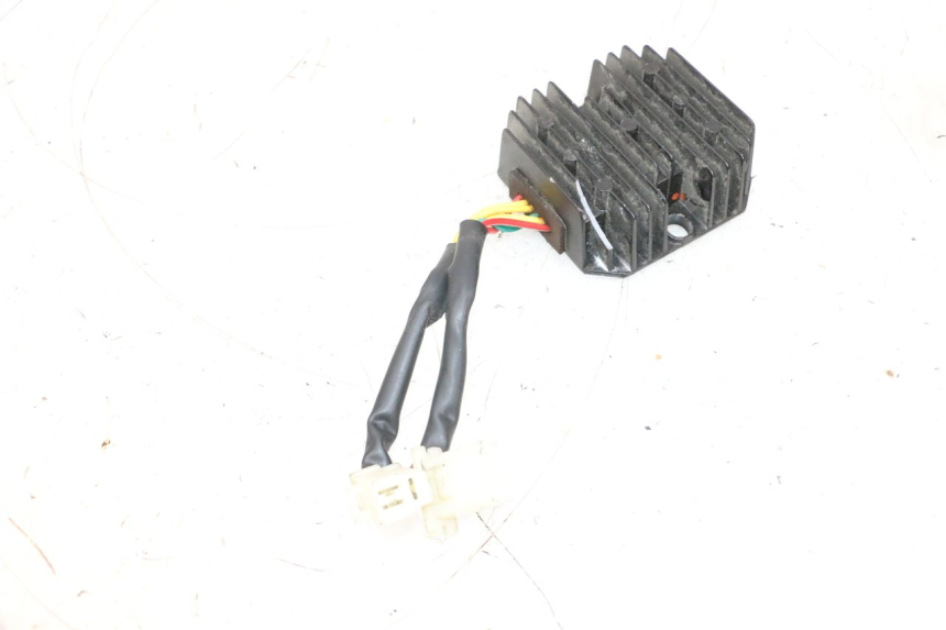 photo de REGULADOR NECO TEMPO 4T 50 (2022 - 2026) - Detalles de los puntos de fijación