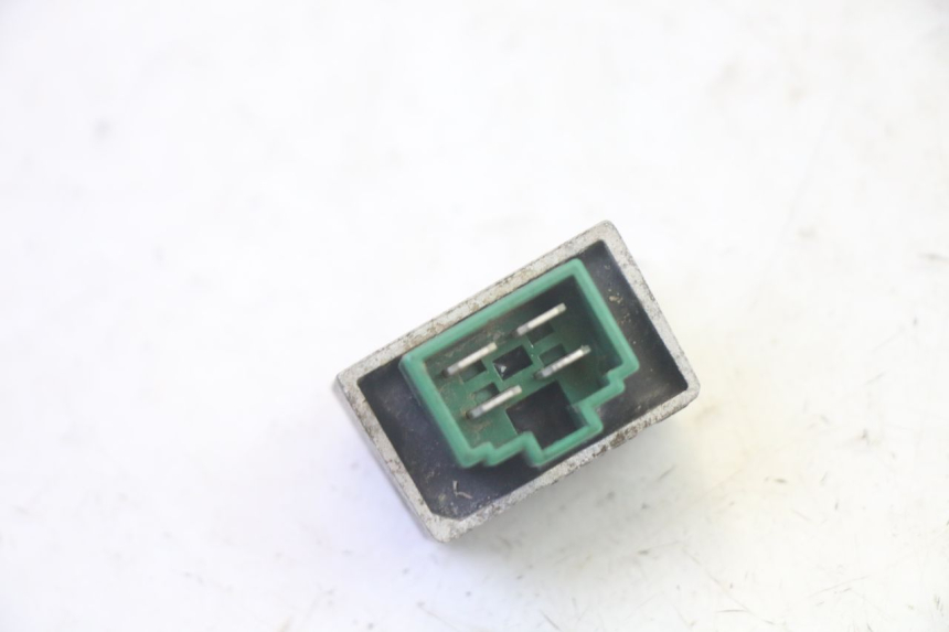 photo de REGULADOR YAMAHA TTR 125 (2000 - 2020) - Otra perspectiva