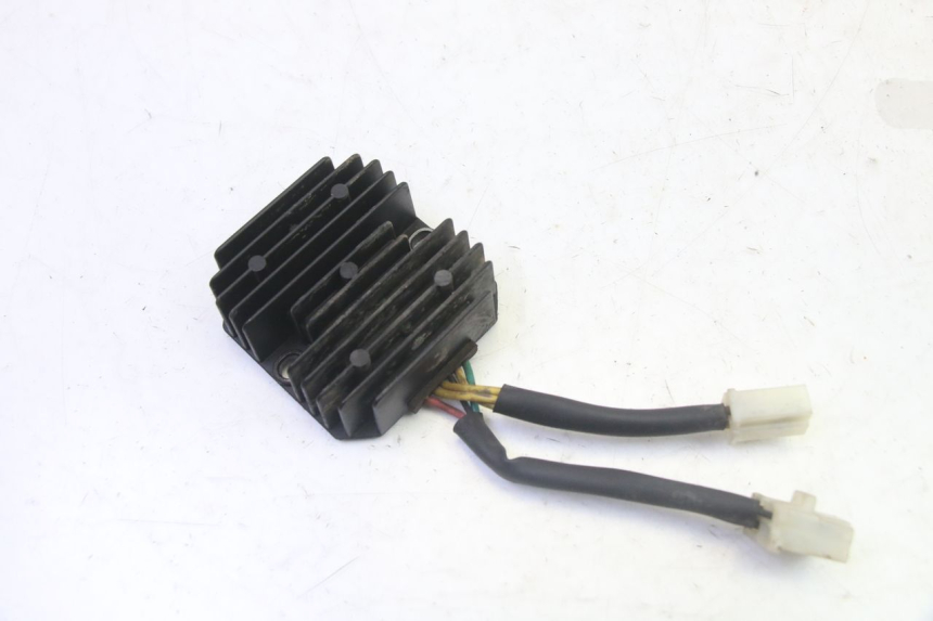 photo de REGULADOR PEUGEOT TWEET PRO CARGO 50 (2018 - 2020)