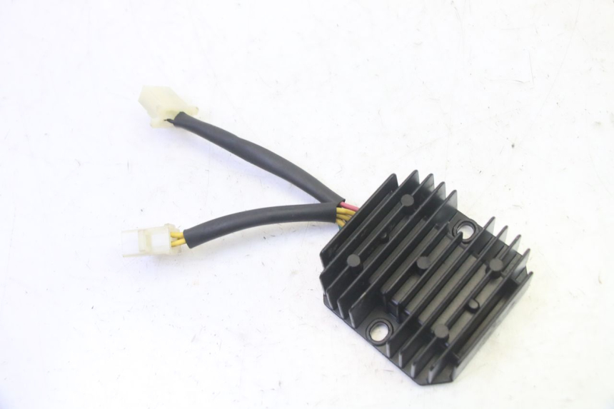 photo de REGULADOR PEUGEOT TWEET PRO EFI 4T 50 (2021 - 2022)