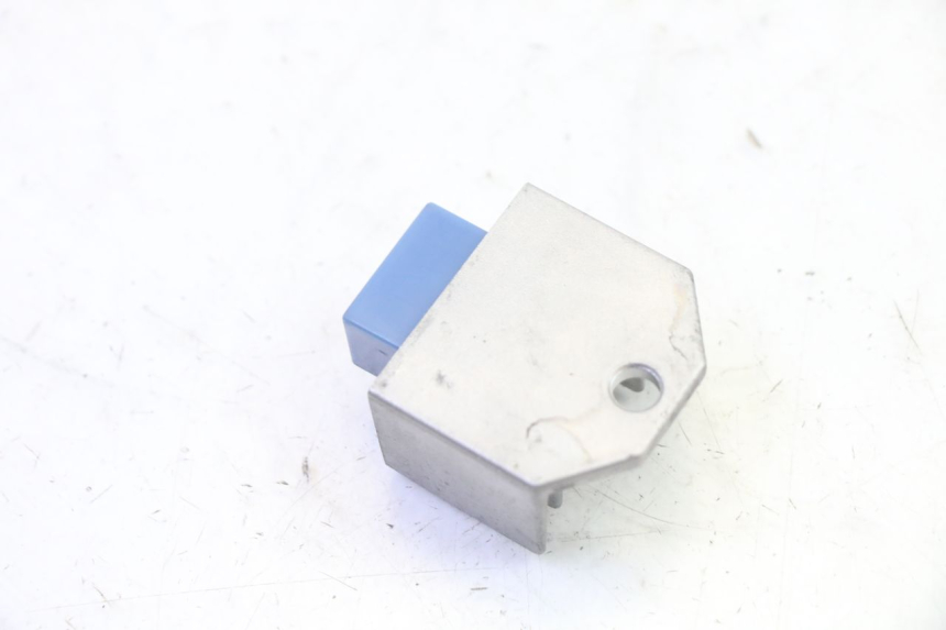 photo de REGULADOR YAMAHA TZR 50 (2008 - 2016) - Otra perspectiva