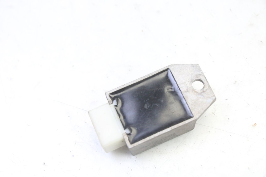 photo de REGULADOR DE CARGA PEUGEOT V-CLIC VCLIC 50 (2007 - 2013)