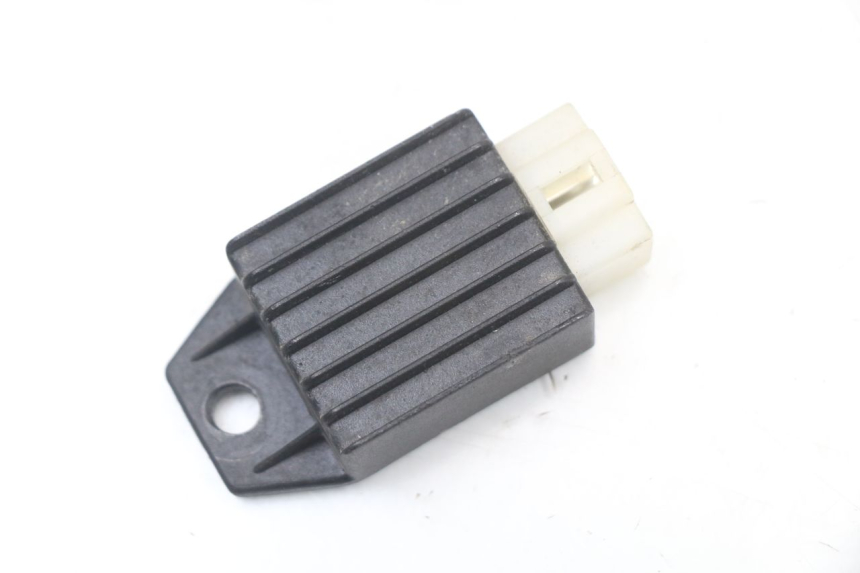 photo de REGULADOR DE CARGA BEELINE VELOCE 4T 50 (2011 - 2020)