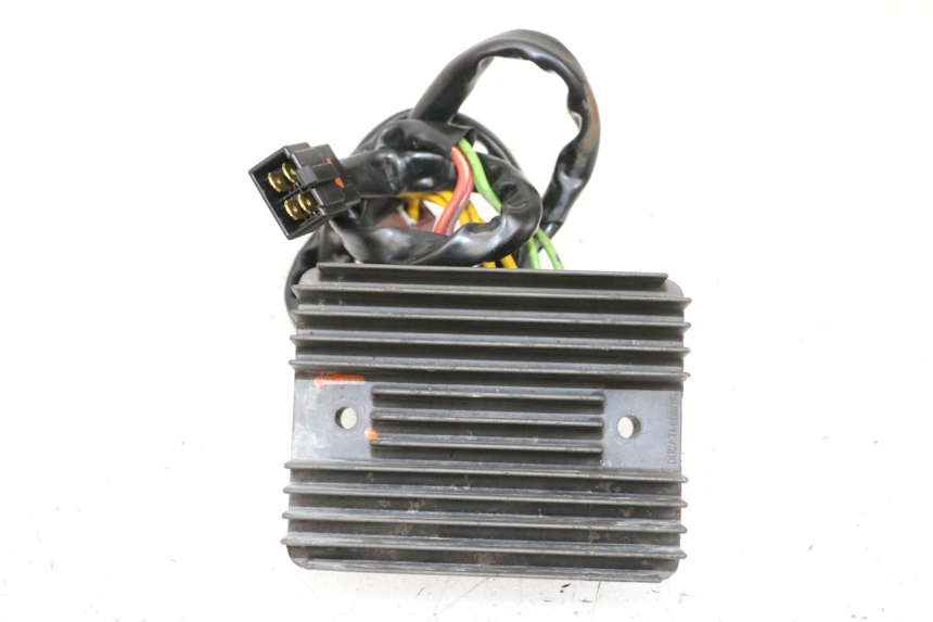 photo de REGULADOR DE CARGA PIAGGIO VESPA GTS SUPER IE 125 (2009 - 2016) - Vista principal