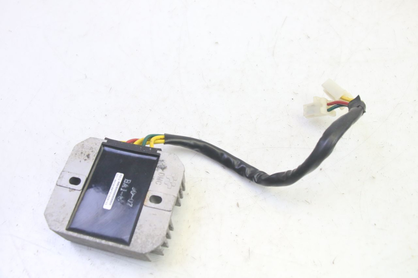 photo de REGULADOR DAELIM VJ ROADWIN FI 125 (2008 - 2017) - Otra perspectiva