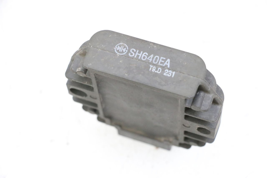 photo de REGULADOR DE CARGA YAMAHA X-MAX XMAX 125 (2010 - 2013) - Detalle de la pieza
