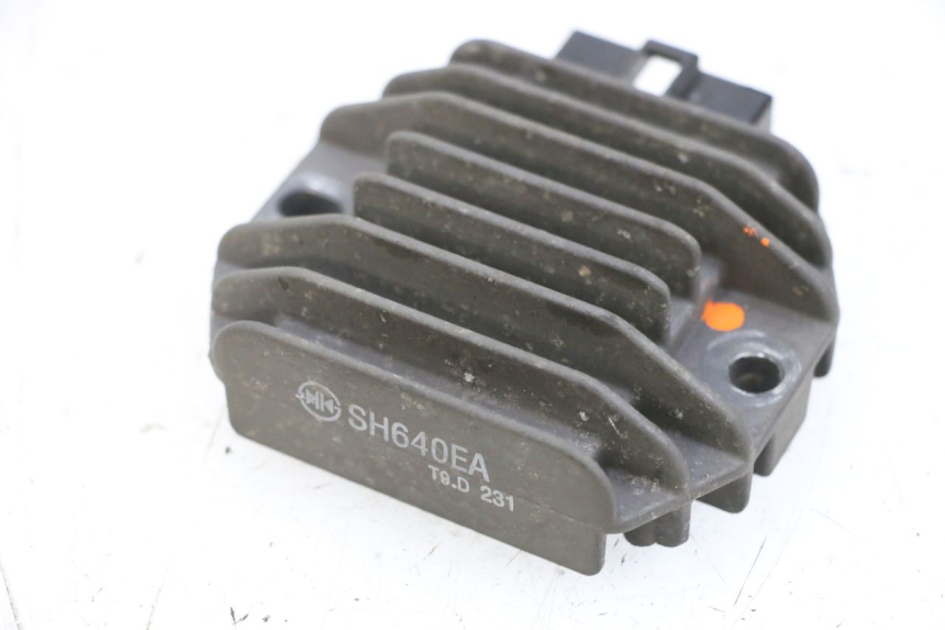 photo de REGULADOR DE CARGA YAMAHA X-MAX XMAX 125 (2010 - 2013) - Vista general del producto