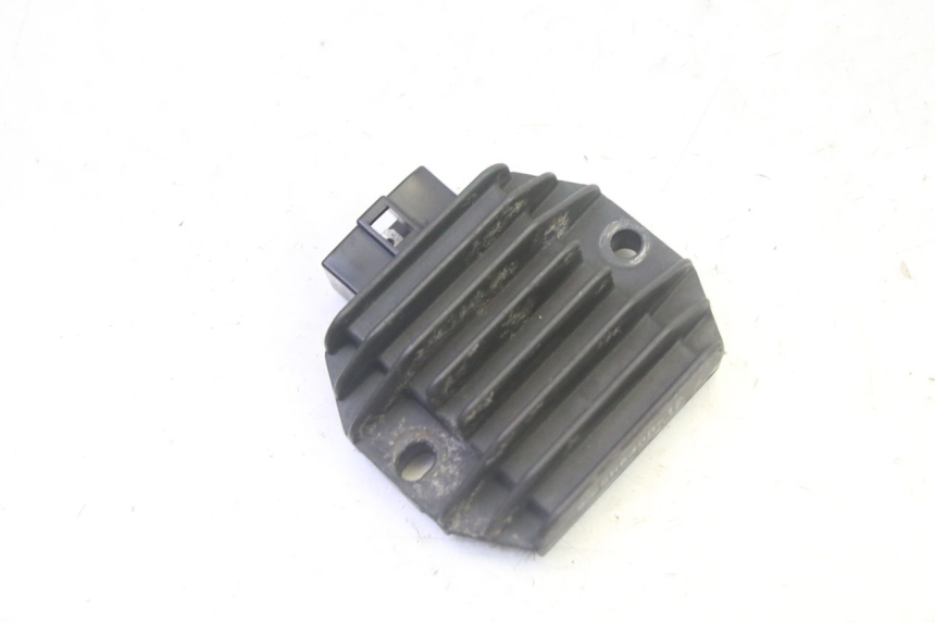 photo de REGULADOR DE CARGA PIAGGIO X8 125 (2004 - 2007) - Vista principal