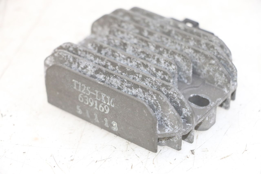 photo de REGULADOR DE CARGA PIAGGIO XEVO - X EVO 125 (2007 - 2016) - Vista principal