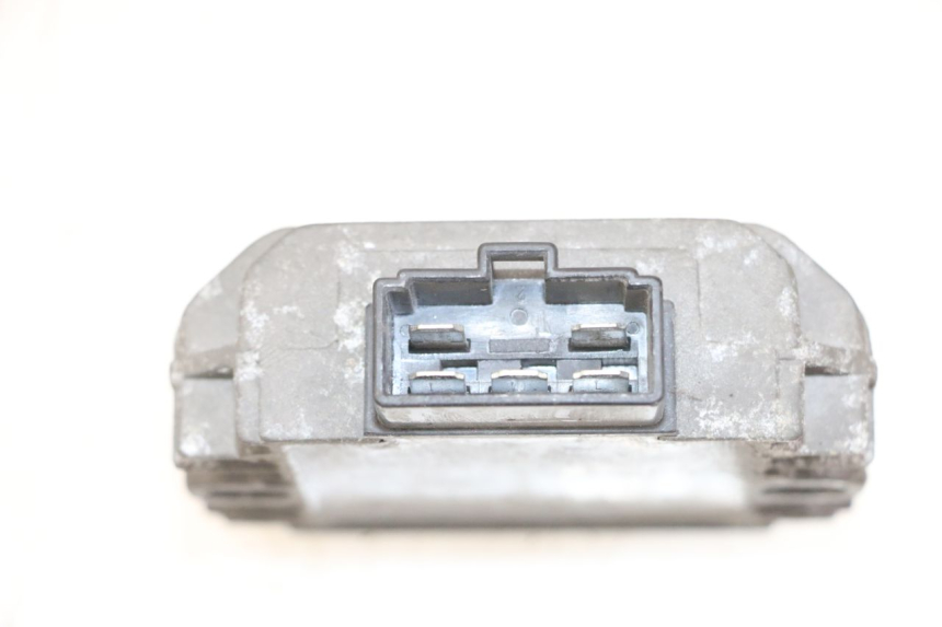 photo de REGULADOR DE CARGA PIAGGIO XEVO - X EVO 125 (2007 - 2016) - Zoom estado de uso